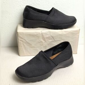 Chunky Loafers 7M  Black Slip-On Flats with Elastic Opening and Cushioned Sole